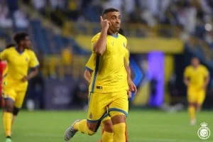 عبدالرازق حمدالله يحتفل بالهدف الاول في ضمك