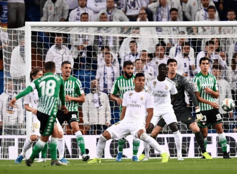 بث مباشر، ريال مردي، ريال بتيس وريال مدريد، الدوري الاسباني، برشلونة، كريم بنزيما،اسينسو