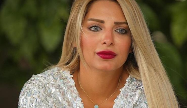 مي حلمي، ايقاف مي حلمي، التحقيق مع مي حلمي، مي حلمي بتاعة الراديو