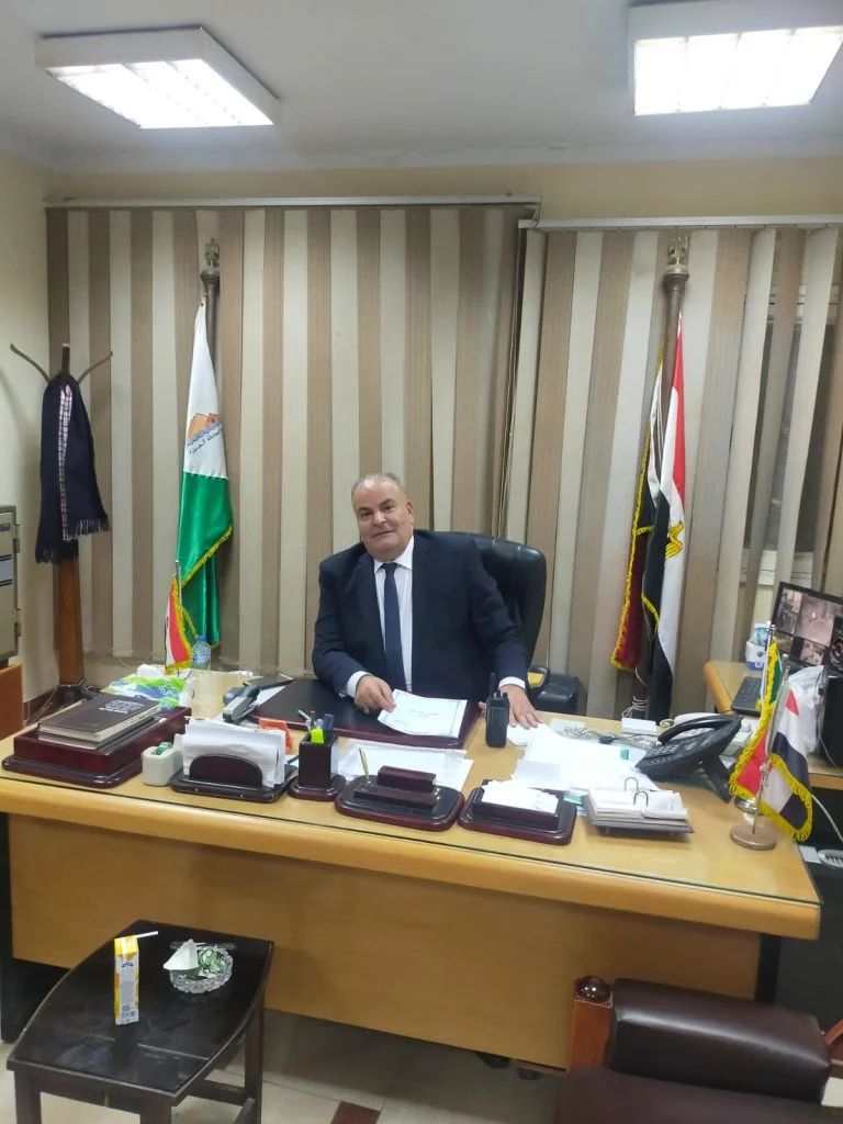 الاستاذ علي عبدالصادق ررئيس الجهاز التنفيذي