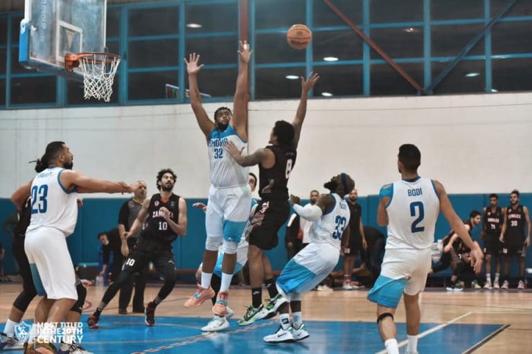 لقطة من مباراة كرة السلة الزمالك وسموحة