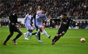 فرانكفورت وبرشلونة، برشلونة، اهداف مباراة برشلونة، الدوري الاوروبي