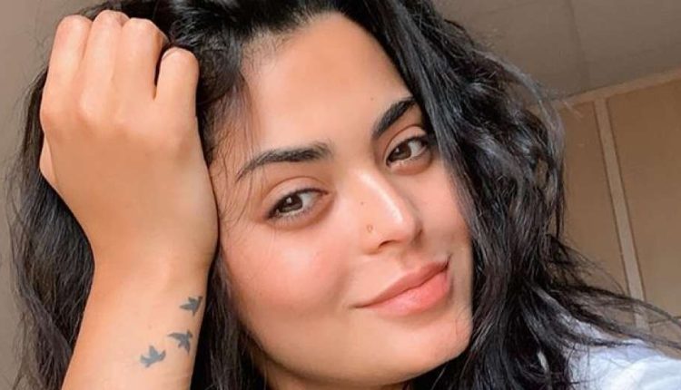 اسماء جلال تتصدر تويتر