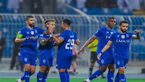 الهلال يحتف