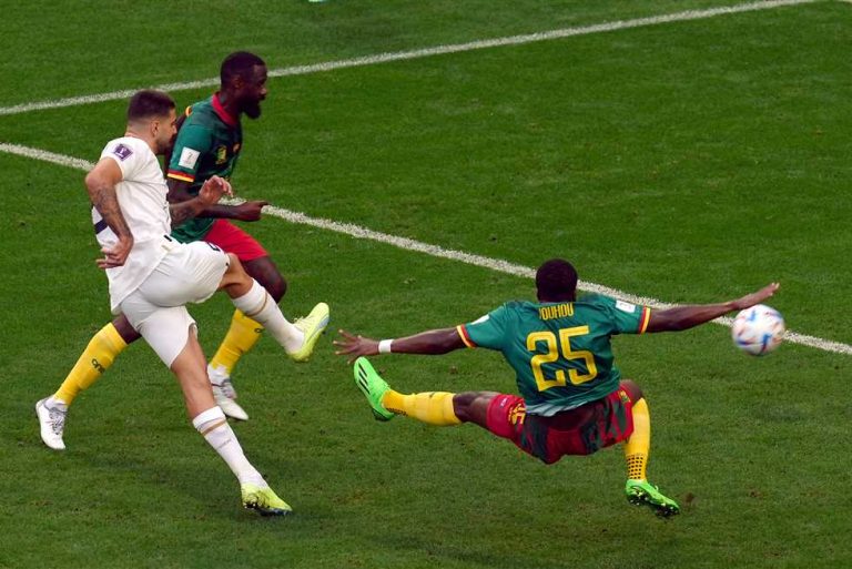 صربيا والكاميرون