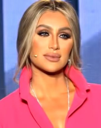 مايا دياب تنفعل على شرين عرفة بسبب التجميل