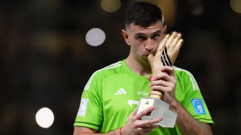 مارتنيز حارس الارجنتين ى