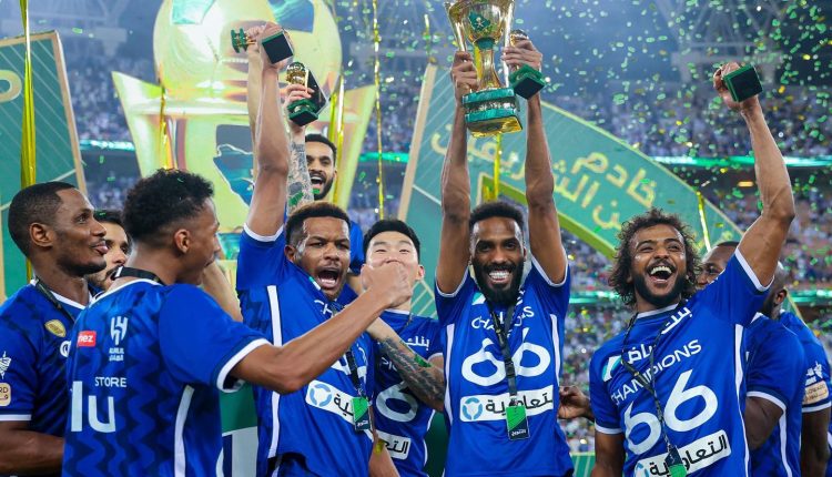 الهلال بطلا الكاس