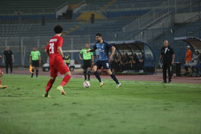 بيراميدز وفيوتشر