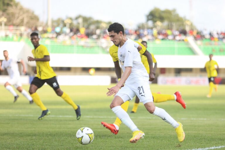 بيراميدزز 4