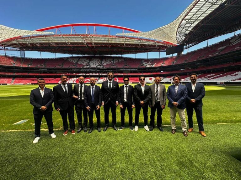 بيراميدز وبنفيكاد