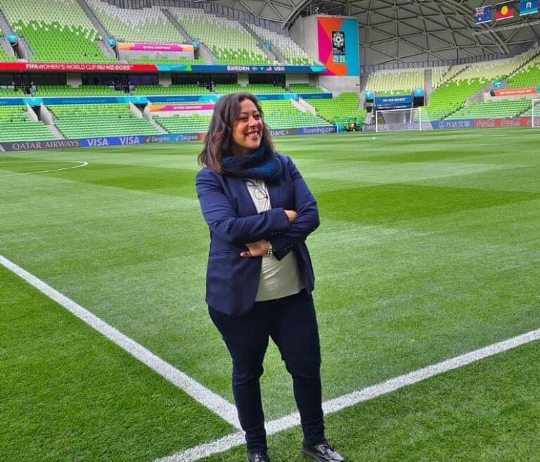 المراة في كاس العالم