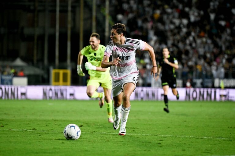 يوفنتوس وامبولي 1