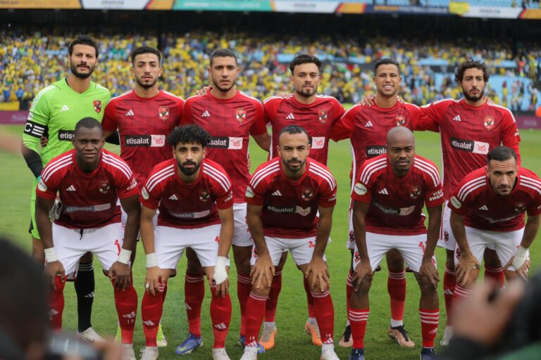 الاهلي وصنداونز فريق