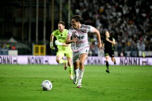 يوفنتوس وامبولي