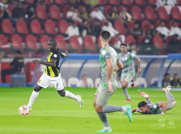 التعاون يتعادل مع الحزم في الدوري السعودي2-2..بالفيديو 1 الاتحاد ووالحزم 1