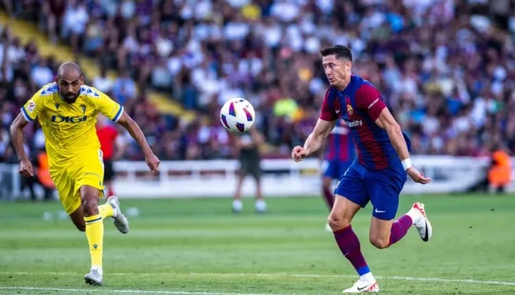 برشلونة وقادش