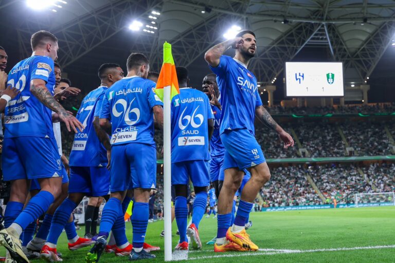 الهلال والاهلي يحتفل