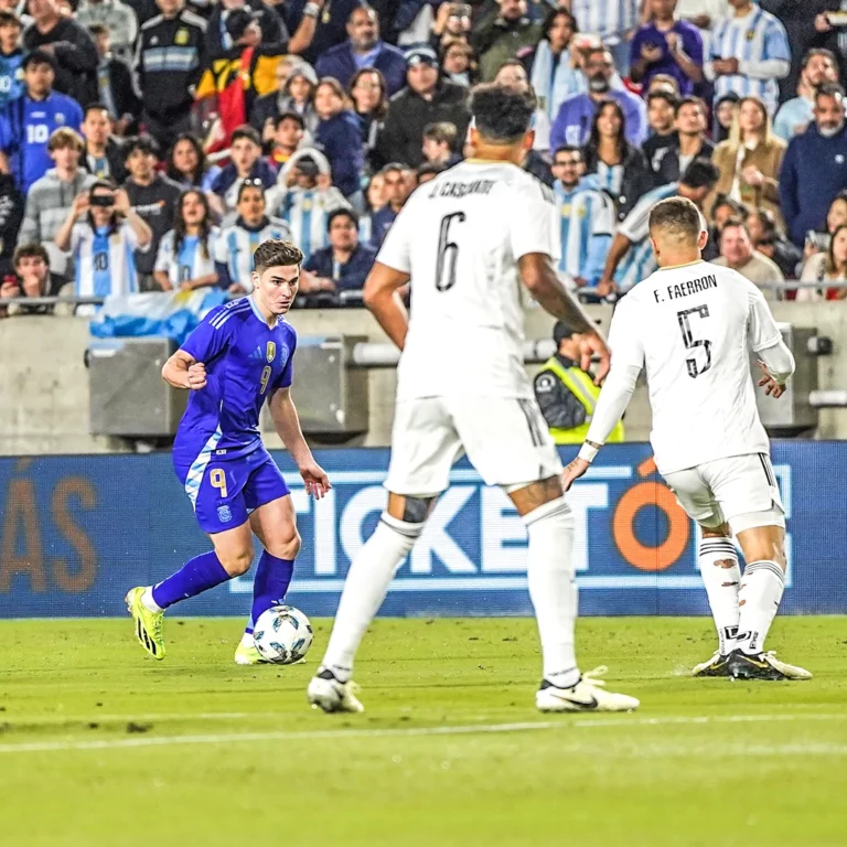 الارجنتين وكوستاريكا