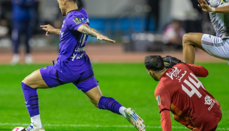 مباراة الهلال والطائي