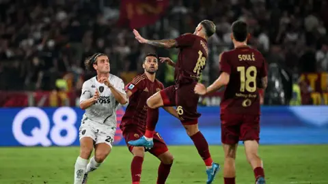 روما ، الدوري الايطالي، الكرة الايطالية، كرة قدم، رياضة