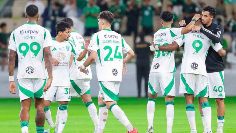 05FDEB58 7832 4CE8 BCCD 5D4D759D7948