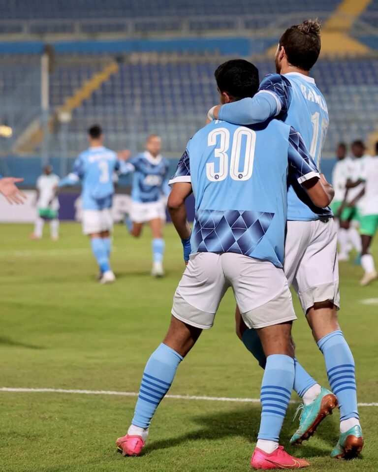 31CBA3CE 2BA3 43CA BFED ADDF2494A9BC