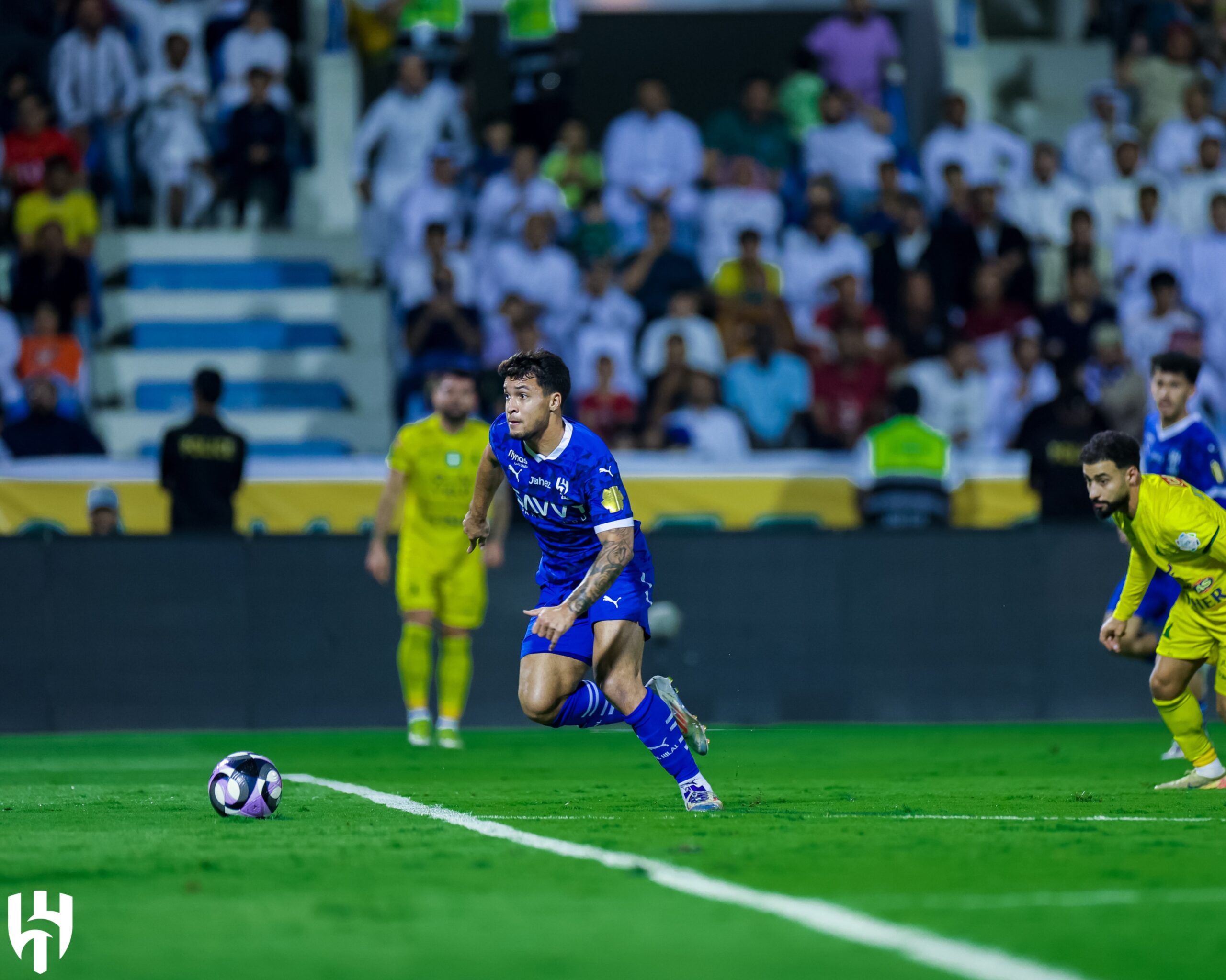 الهلال والخليج د scaled