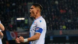 البرازيلي إيفرتون المرشح للانضمام إلى الأهلي