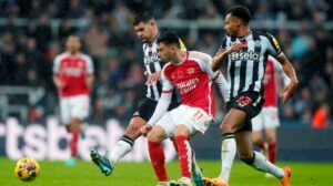 مباراة آرسنال ونيوكاسل