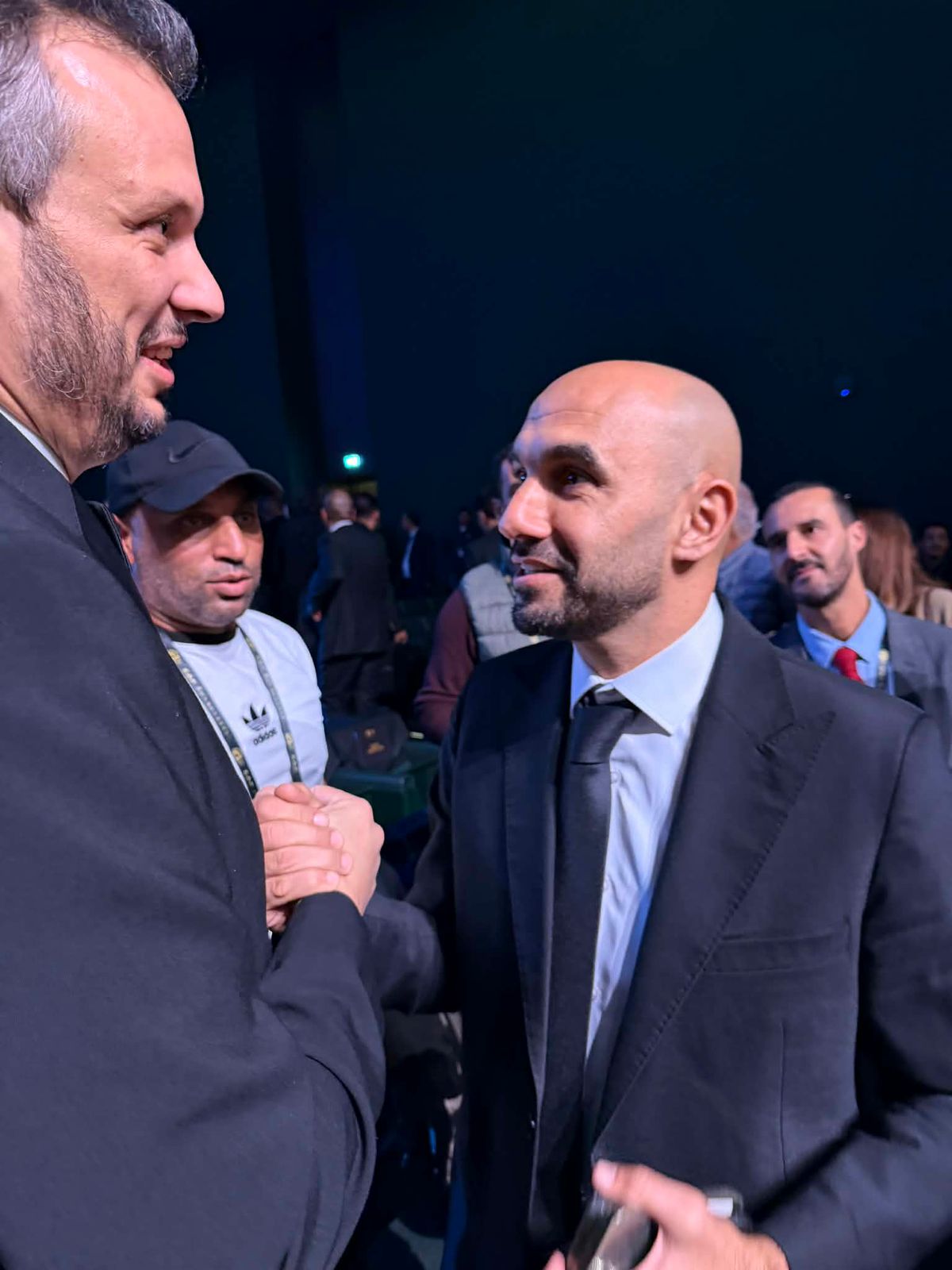 بيراميدز؛ممدوح عيد؛جوائز الكاف؛اتحاد الافريقي لكره القدم؛فاستون مايلي؛فريق بيراميدز؛احمد الشناوي