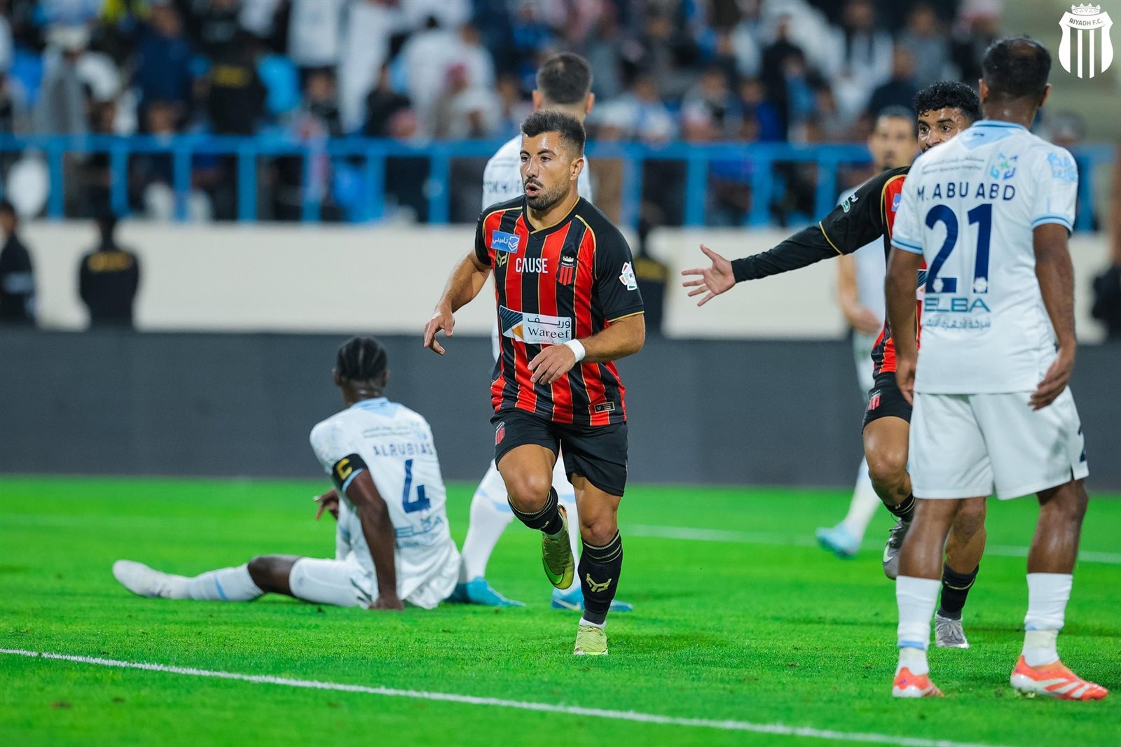 فيديو.. الاخدود يتعادل مع الرياض 2-2 في الدوري السعودي 2 اهداف الاخدود والرياض، اهداف الدوري السعودي، دوري روشن، كرة قدم، السعودية