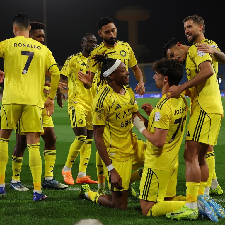 النصر يحتفل