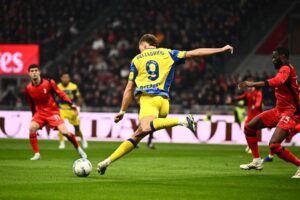 بارما يلتقي مع كالياري في المباراة التى تجمع بين الفريقين في الدوري الايطالي لكرة القدم