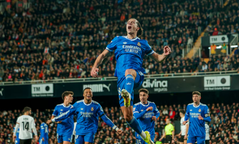 ريال مدريد وفالنسيا، ريا مدريد، فالنسيا، الدوري الاسباني، برشلونة، كرة قدم، كليان مبابي، فينسيوس جونيور