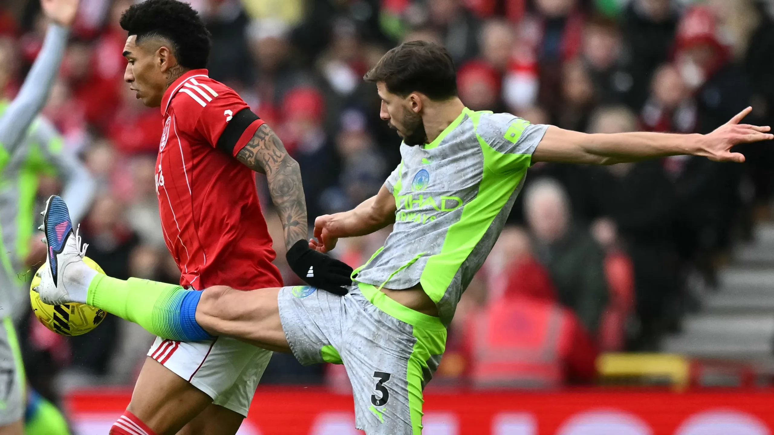 بث مباشر مباراة مانشستر سيتي ونوتنجهام في الدوري الانجليزي