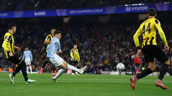 دوري أبطال أوروبا: "هاتريك" فودن يقود سيتي للتدارك على حساب أيك أثينا 2 مانشستر سيتى – أيك أثينا ر